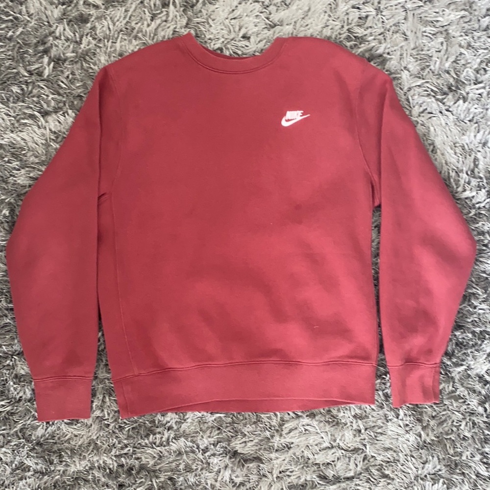 red nike crew neck